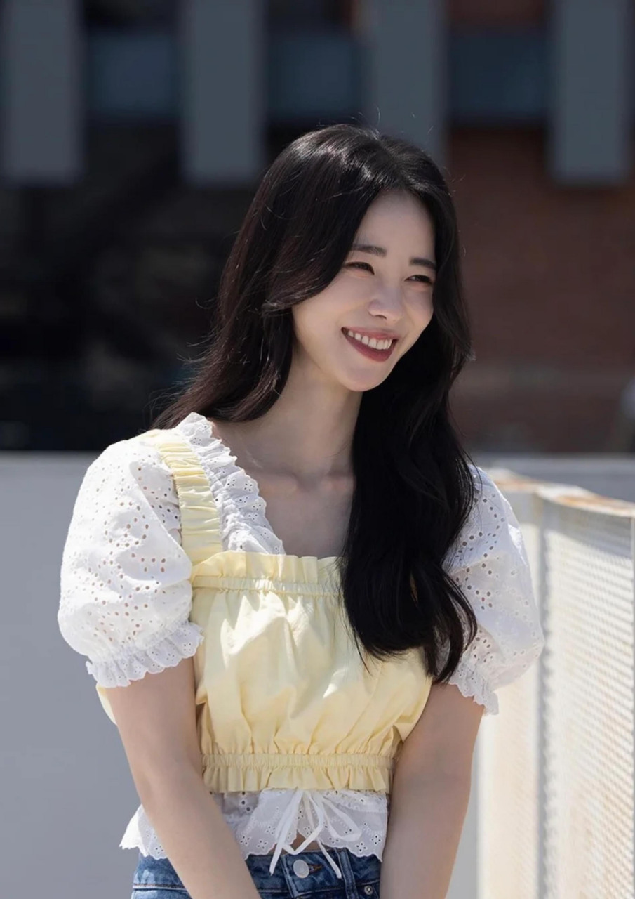 正如现在韩国炙手可热的女演员林智妍在出演tvn综艺节目《you quiz》