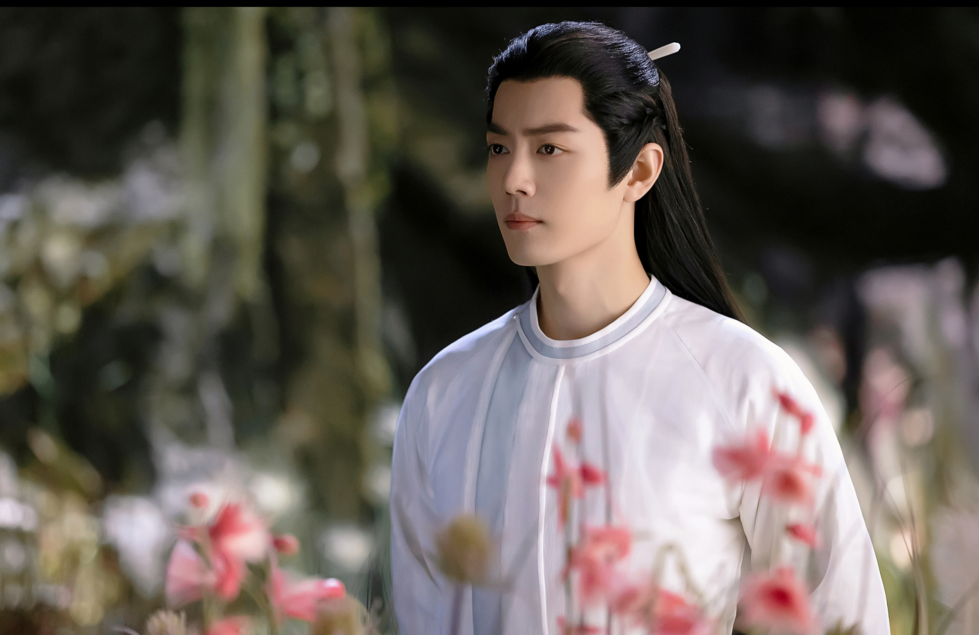 看到时影的这张剧照,看衣服应该是成为少司命之前的