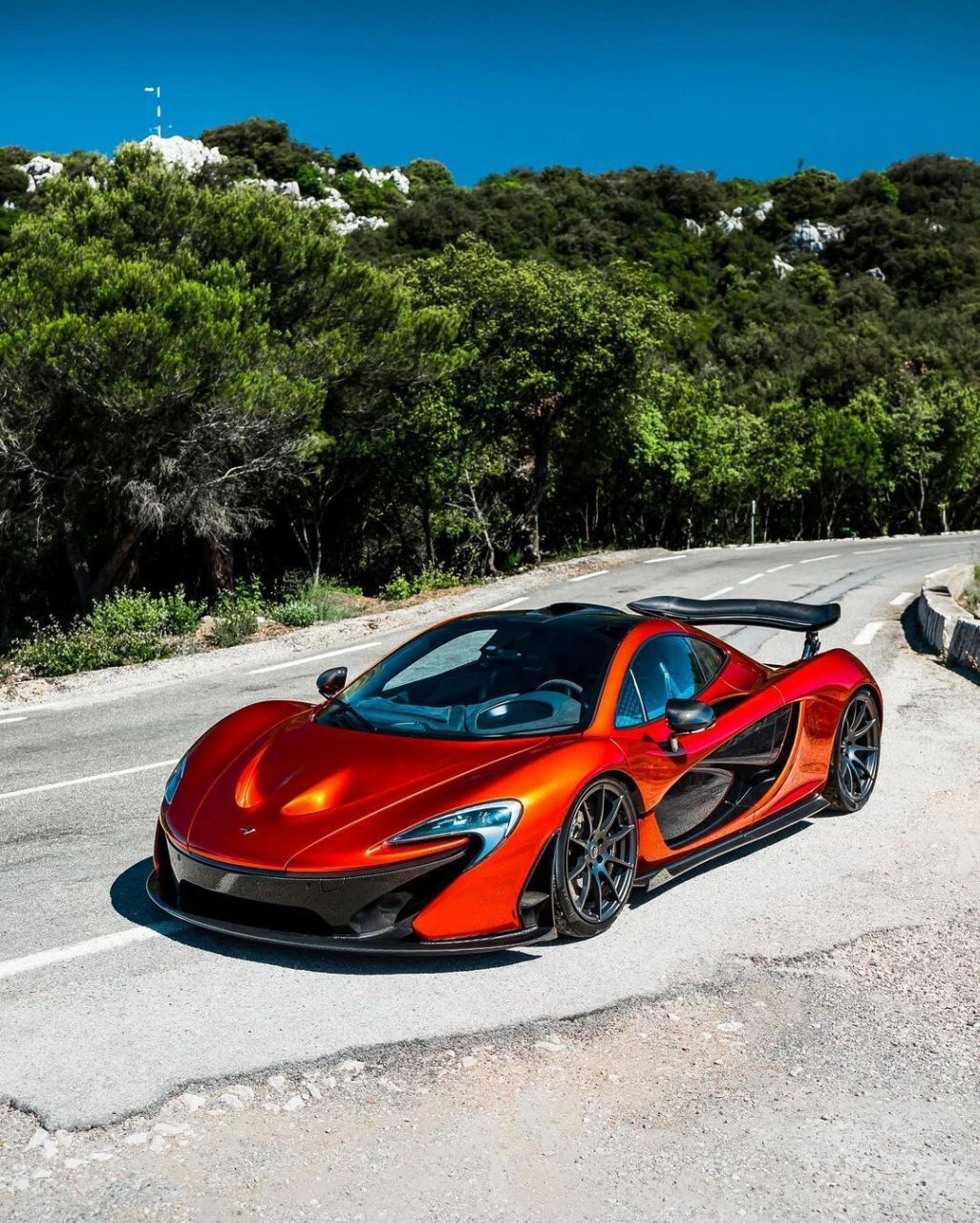 迈凯伦p1:极速之选,性能卓越  迈凯伦p1,一款代表极速与性能卓越的