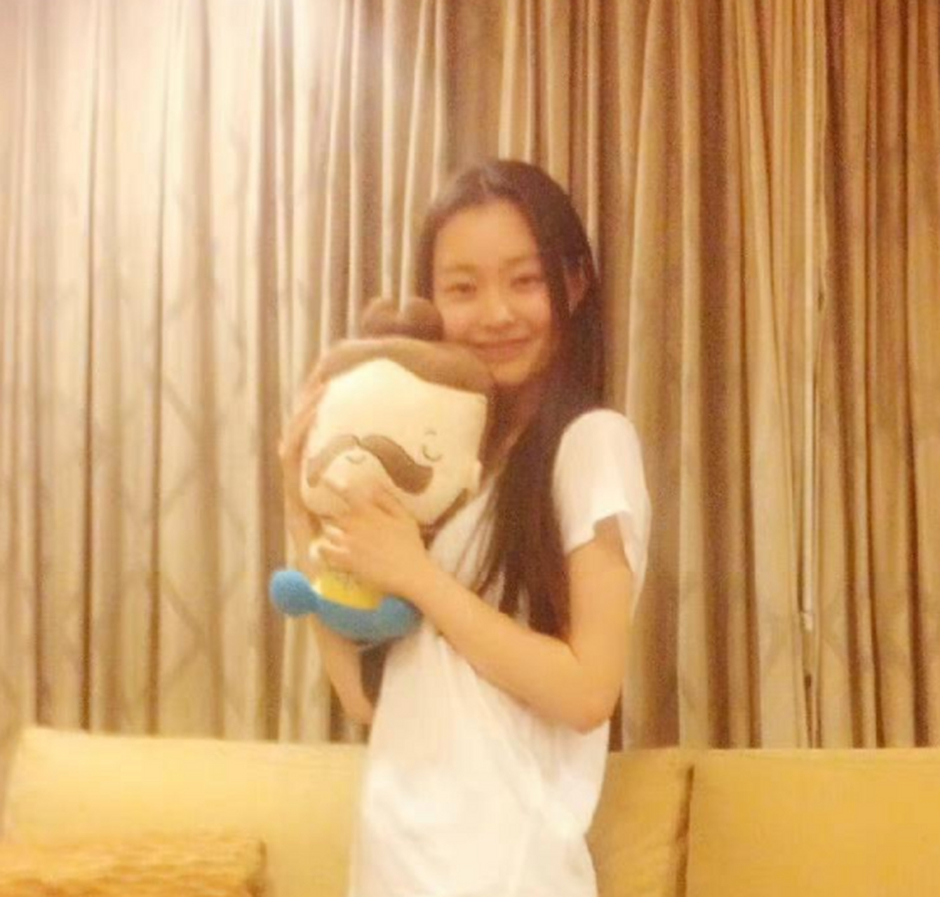 宋轶小时候好亲啊,感觉和现在没有太大的变化!#宋轶#