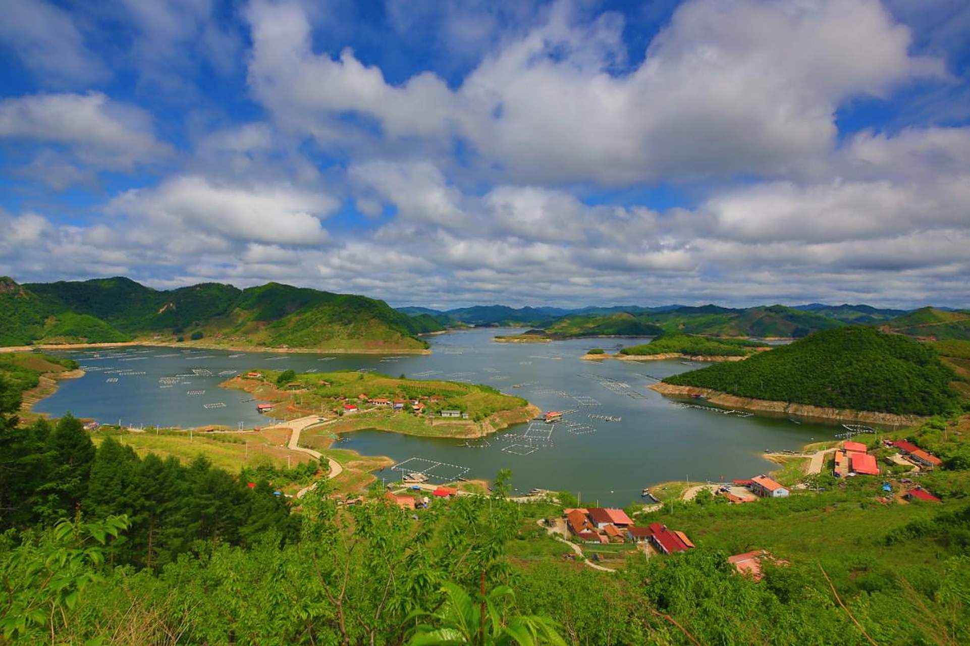 网红打卡地辽宁杠杠滴##美好辽宁欢迎您# 宽甸县摄影家协梁广军:初夏