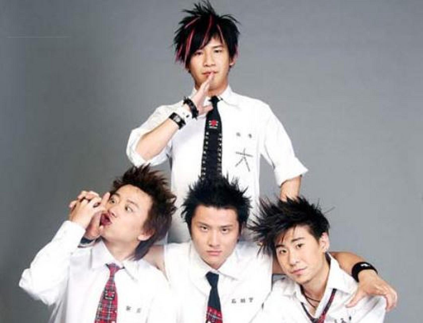 《花儿乐队》重组,竟然把大张伟抛弃,忘恩负义的吃相真难看 最近一段