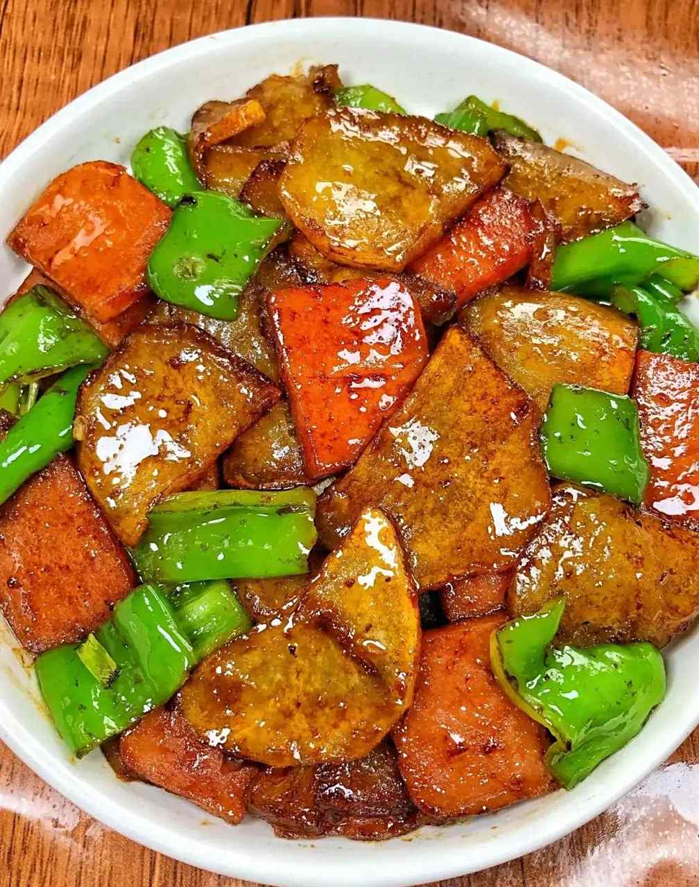 好吃的干锅土豆片,做法简单,好吃又下饭的大众家常菜[兔年大吉][蜡烛]