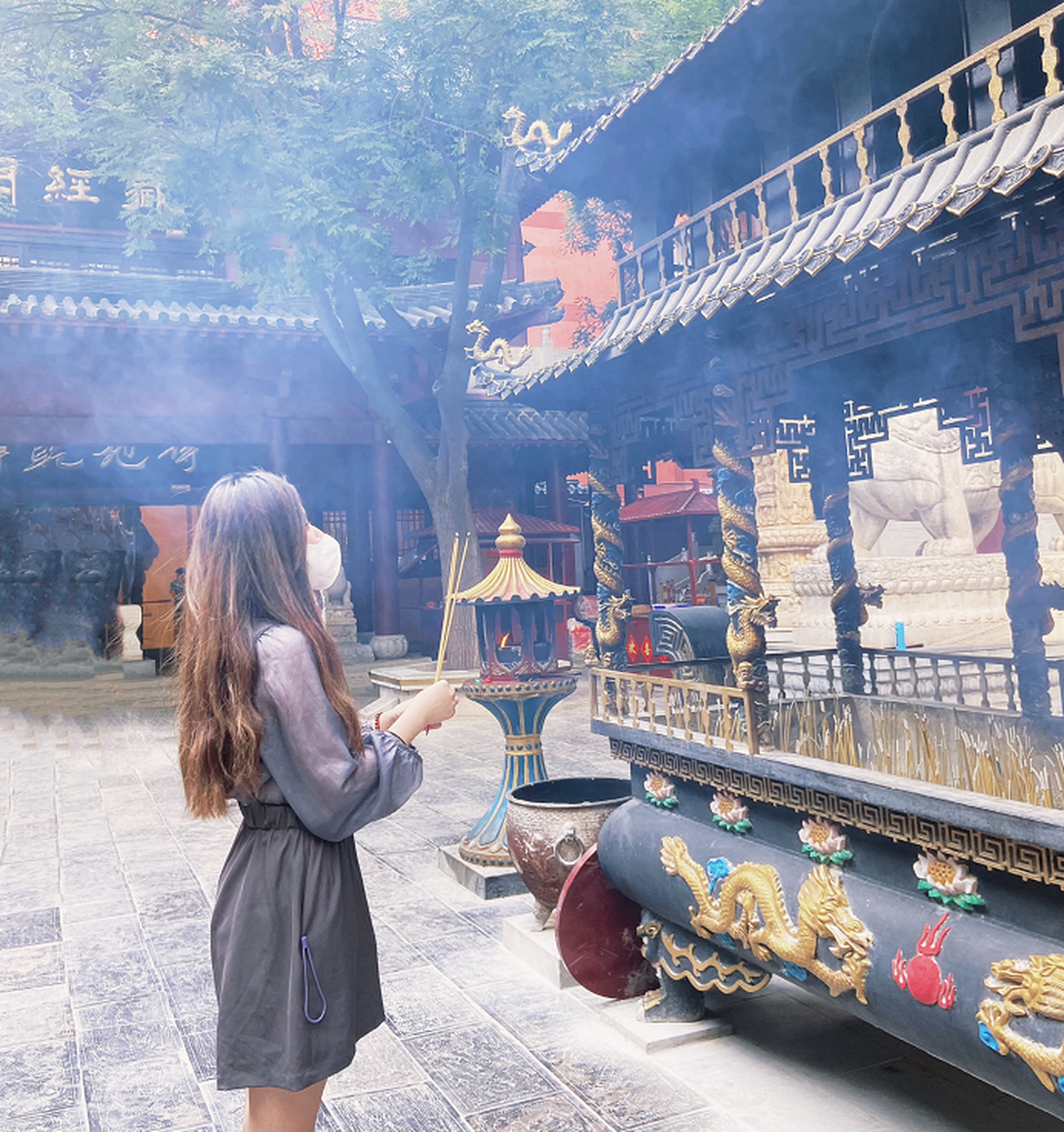 某女,原来是铁头杠精,不婚不育,今年43岁,80年的.