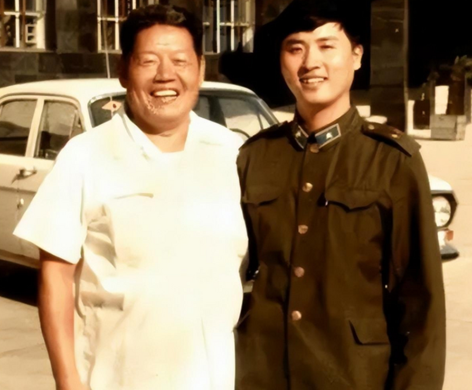 1960年马宁再次晋升为空军大校,1964年,时年四十二岁的马宁被授予空军