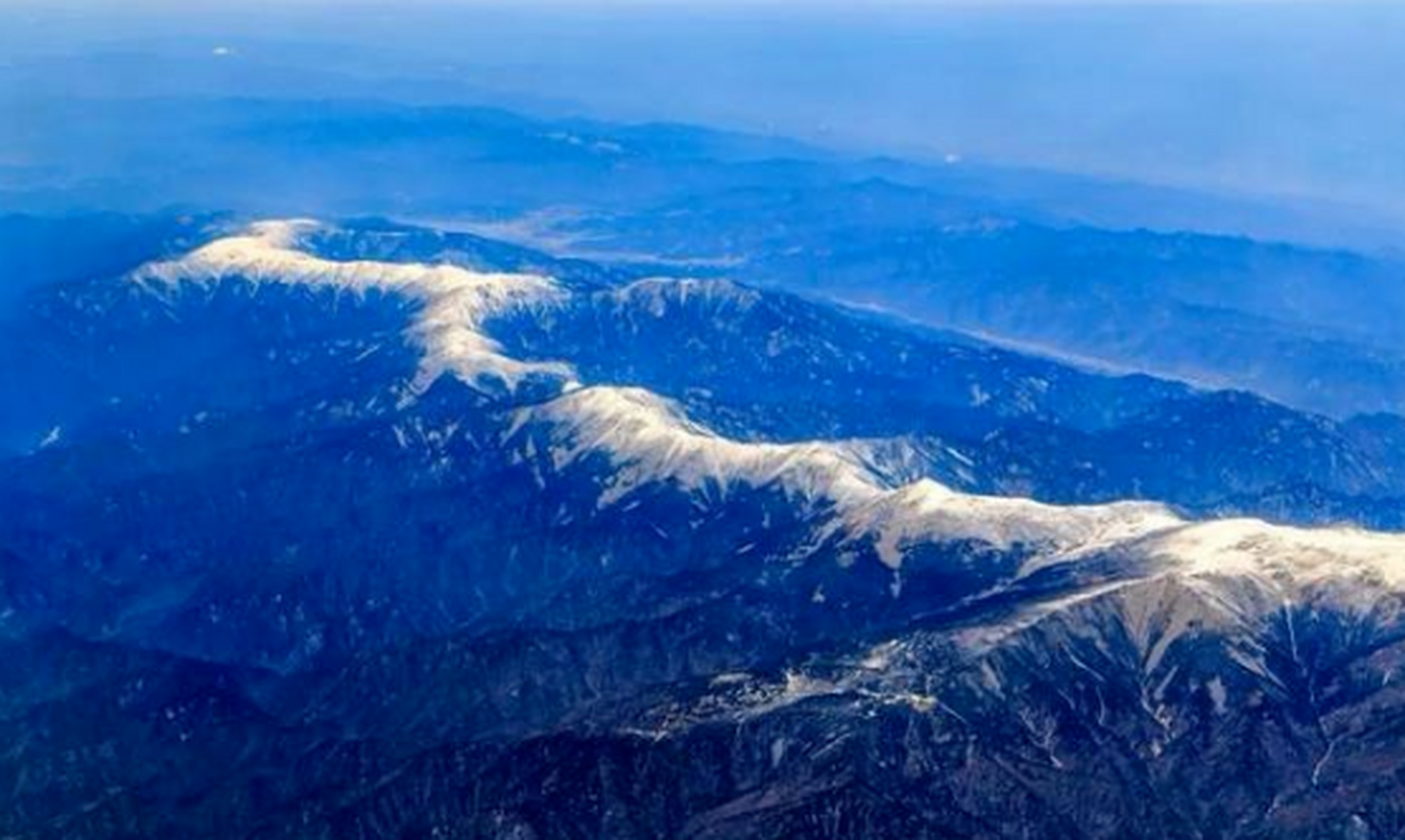 秦岭淮河一线还有许多令人惊叹的地理奇观.