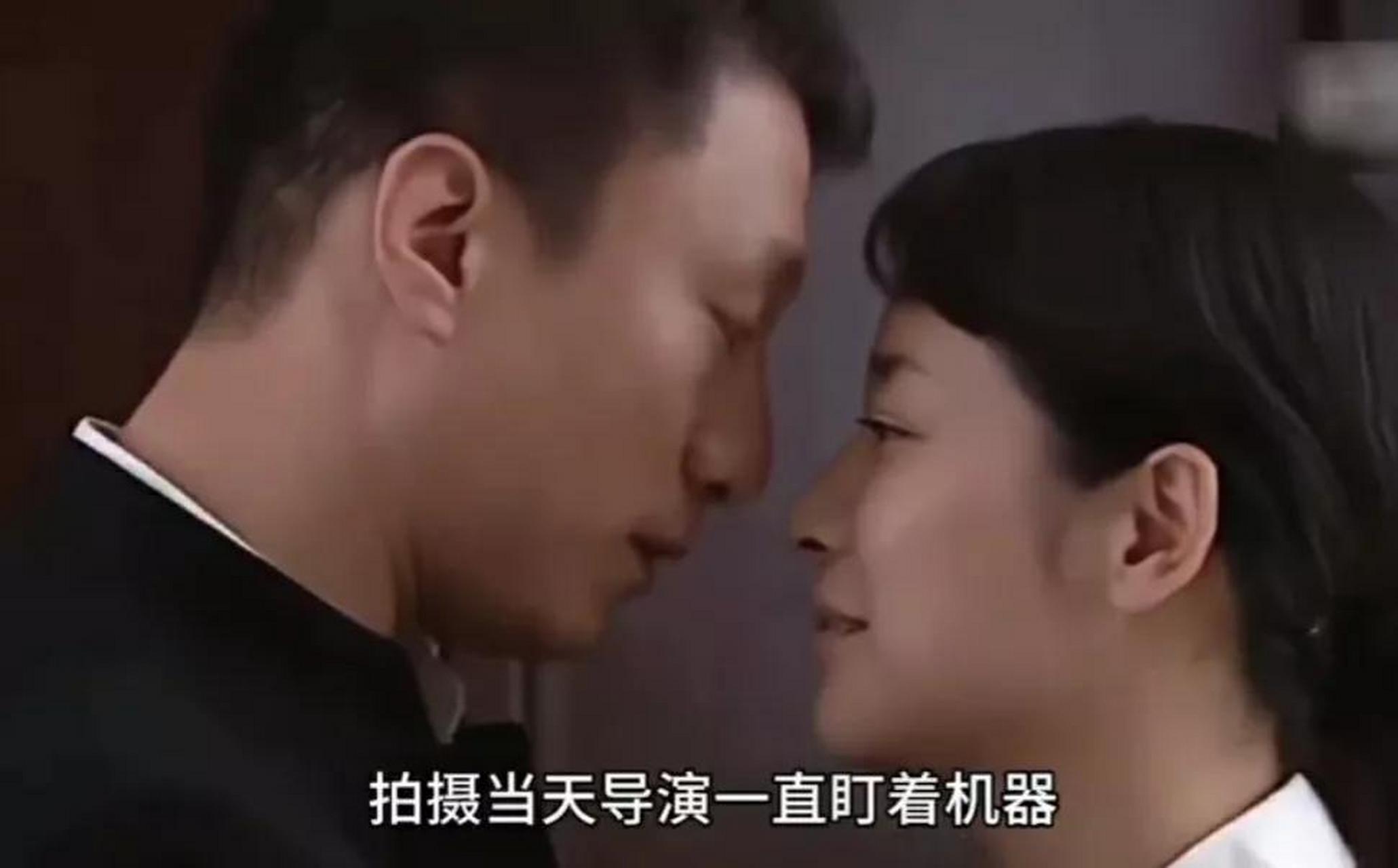 2015年,孙红雷拍《半路夫妻,与陈小艺有一场吻戏,而导演正是她老公