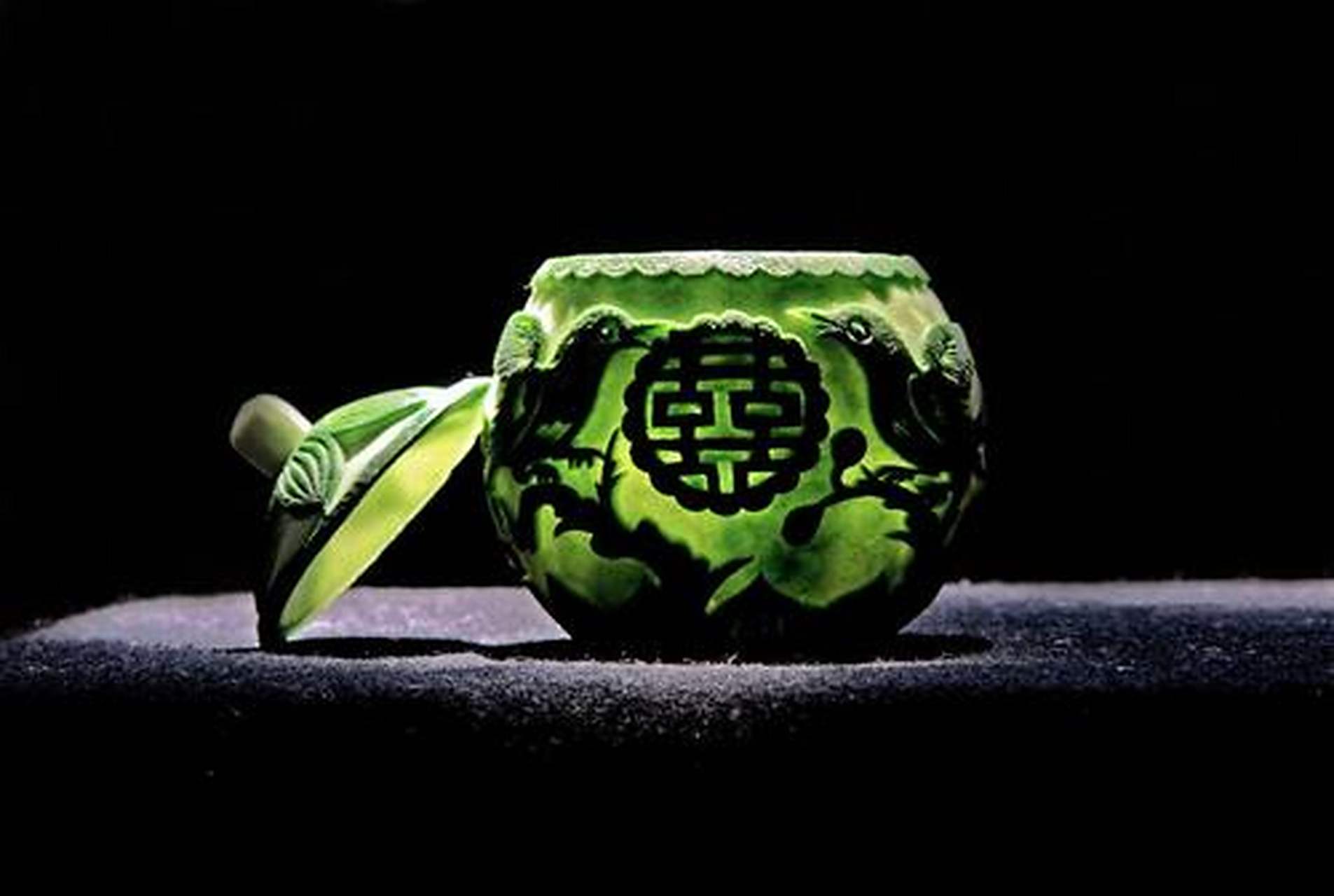 靖州蜜饯,是湖南省怀化市靖州苗族侗族自治县的特色小吃.