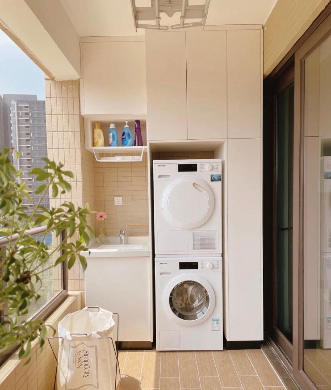 阳台洗衣机柜设计,增加收纳空间,好看实用 房子装修,家里阳台上可以