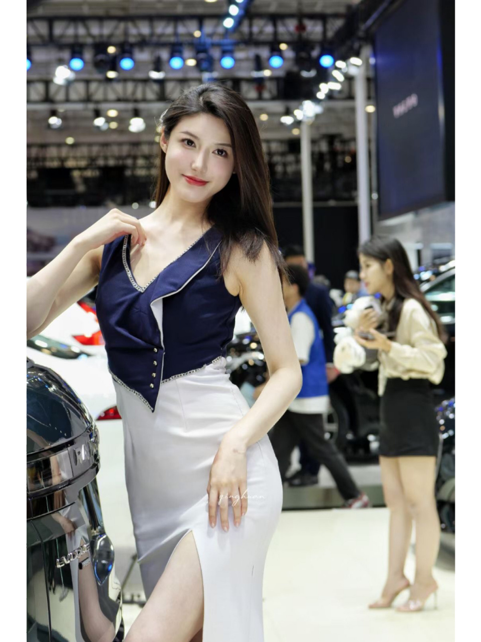 七月的第一组就从海西车模开始吧!  厦门海西车展,香车美女!宝马奔驰!
