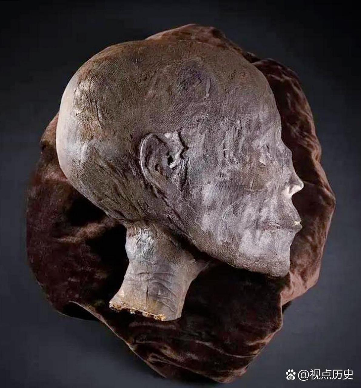 在古欧洲,贵族们认为木乃伊有着神奇的力量,将其切片泡茶能够延年益寿