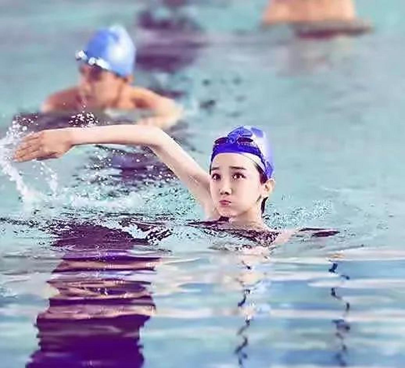 gif创作人# 作为中国厉害的游泳高手,郭小仙儿郭小仙儿真的是很难和