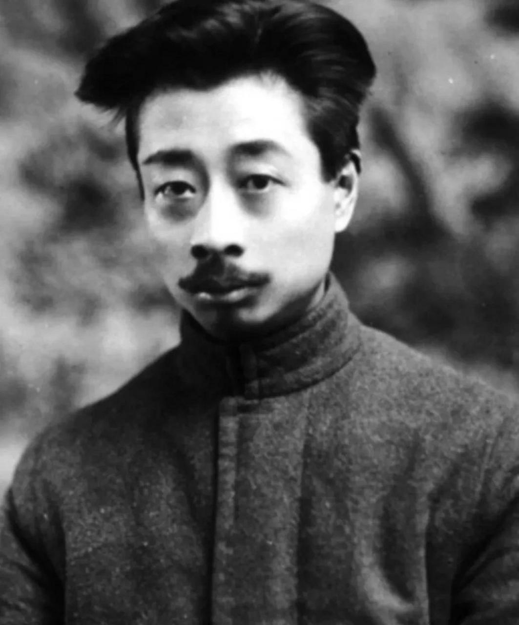 百家号星火计划# 1925年,周建人和学生王蕴如同居,妻子和儿子没有