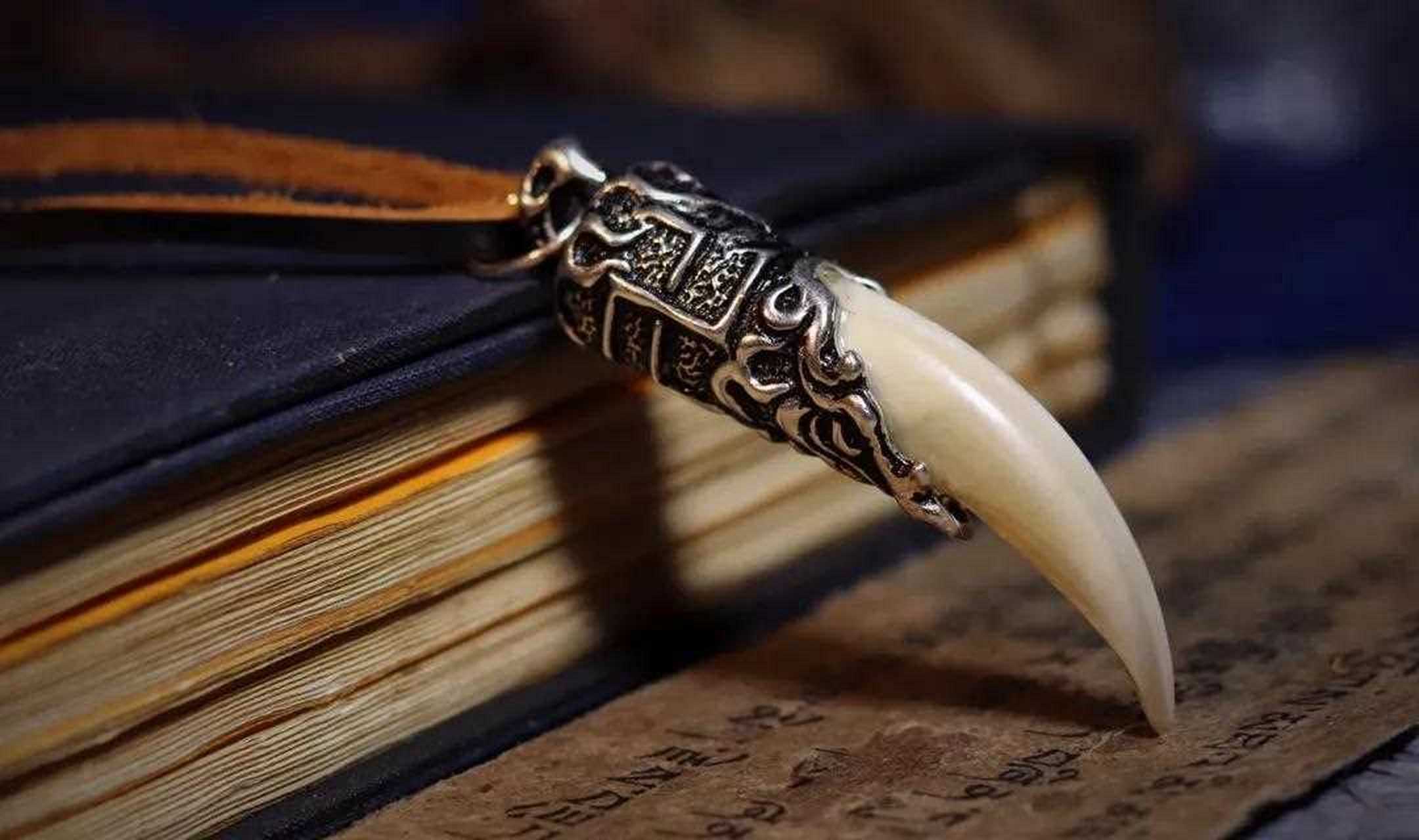 摸金符———正版"寻龙诀""盗墓笔记""鬼吹灯"摸金符,925纯银镶嵌.