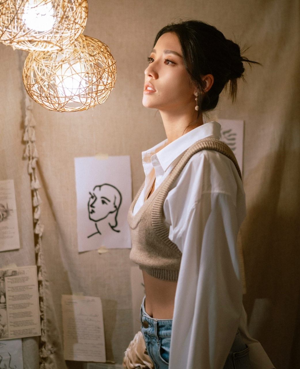 身材高挑,容颜秀丽的#蔡思贝# 清新靓丽,时尚迷人,娴静端庄,性感迷人.