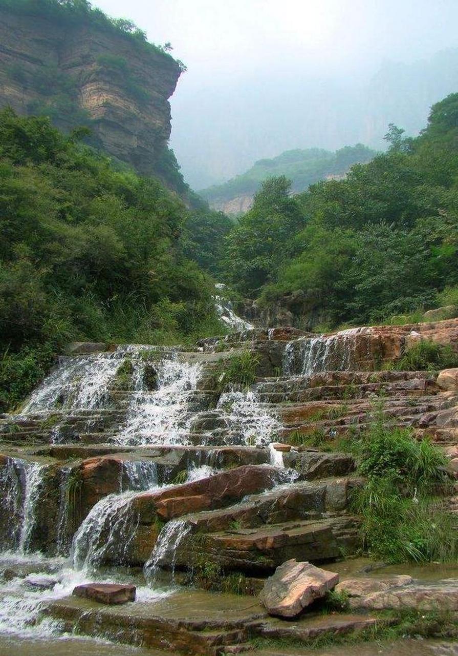 千瀑沟,开发较晚,最大程度的保留了原始风貌.