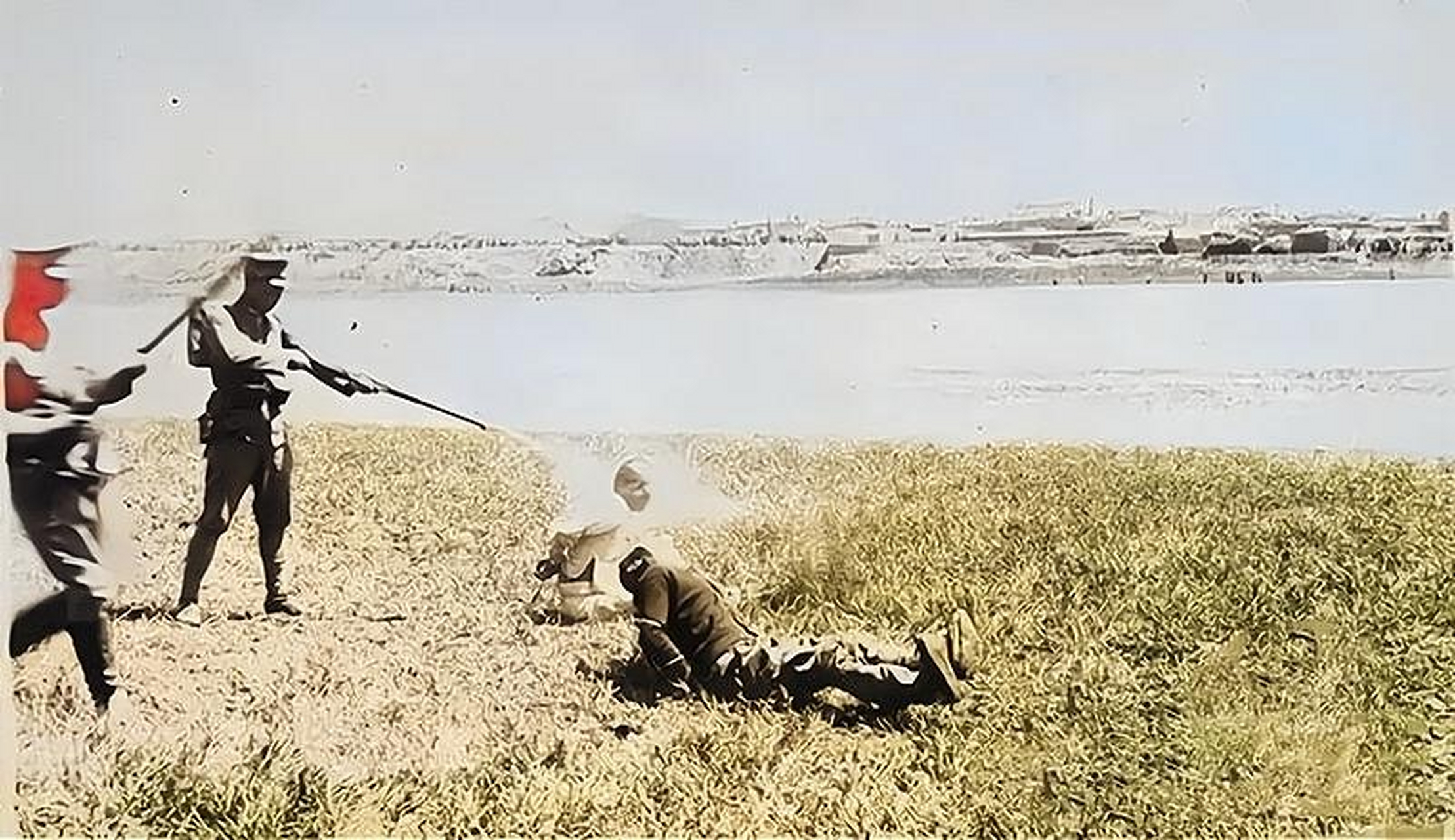 许多亡命之徒勇敢地挺身而出,组建了东北抗日义勇军.