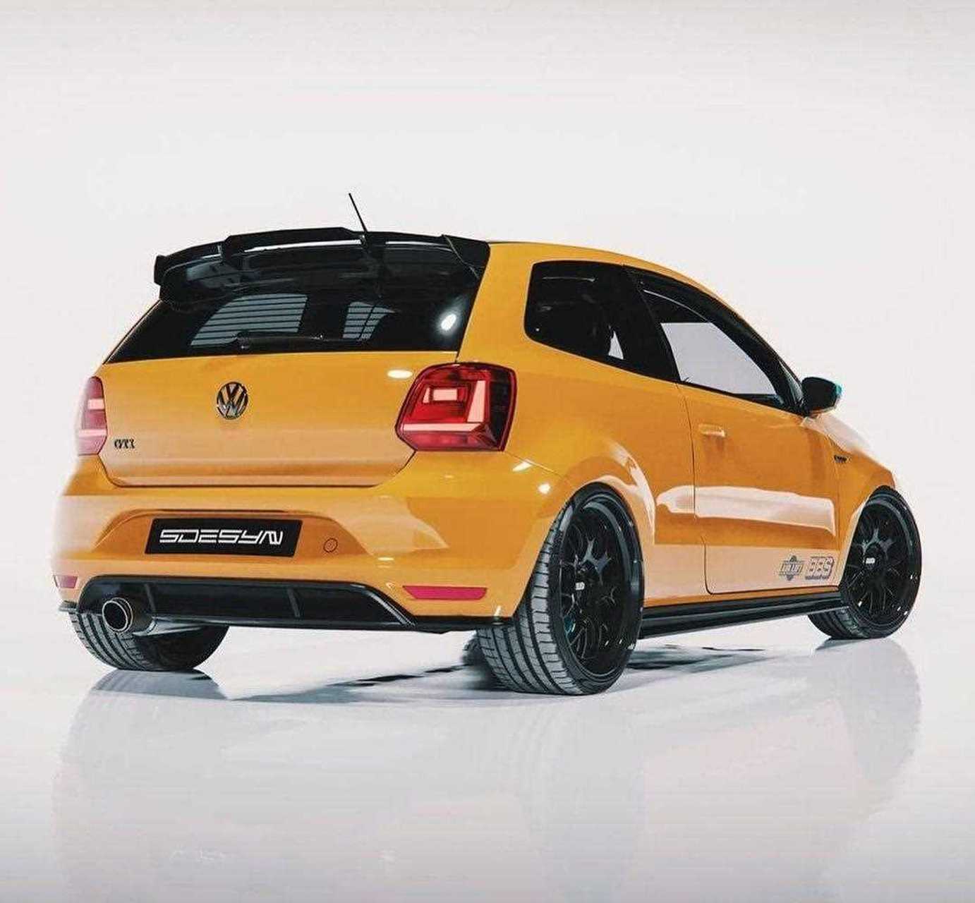 全新大众polo gti,这是双门版本,在外观上采用了更加拉风的设计,有点