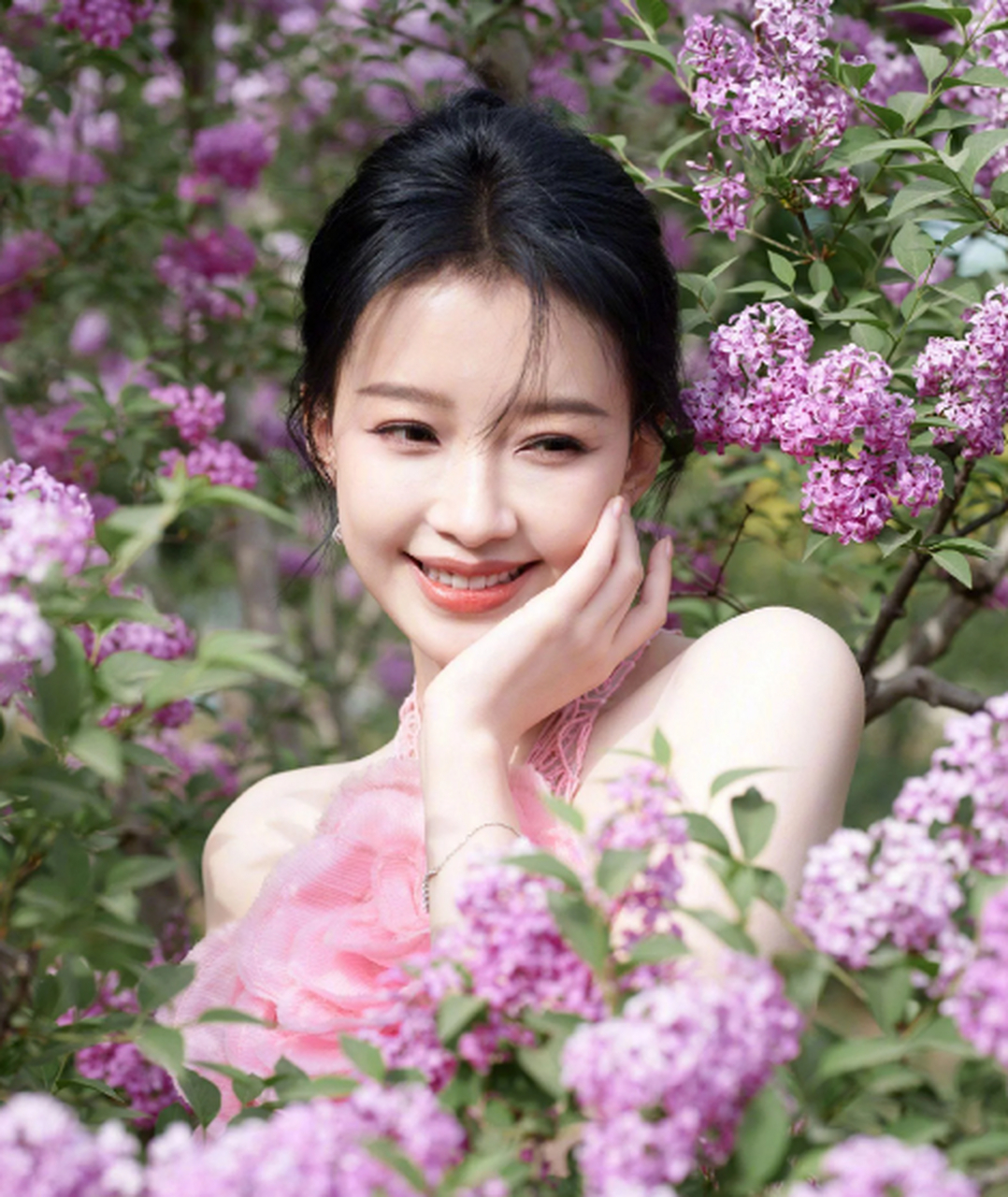 孙怡写真好真实,天使的面孔,魔鬼的身材,优雅时尚妩媚众人