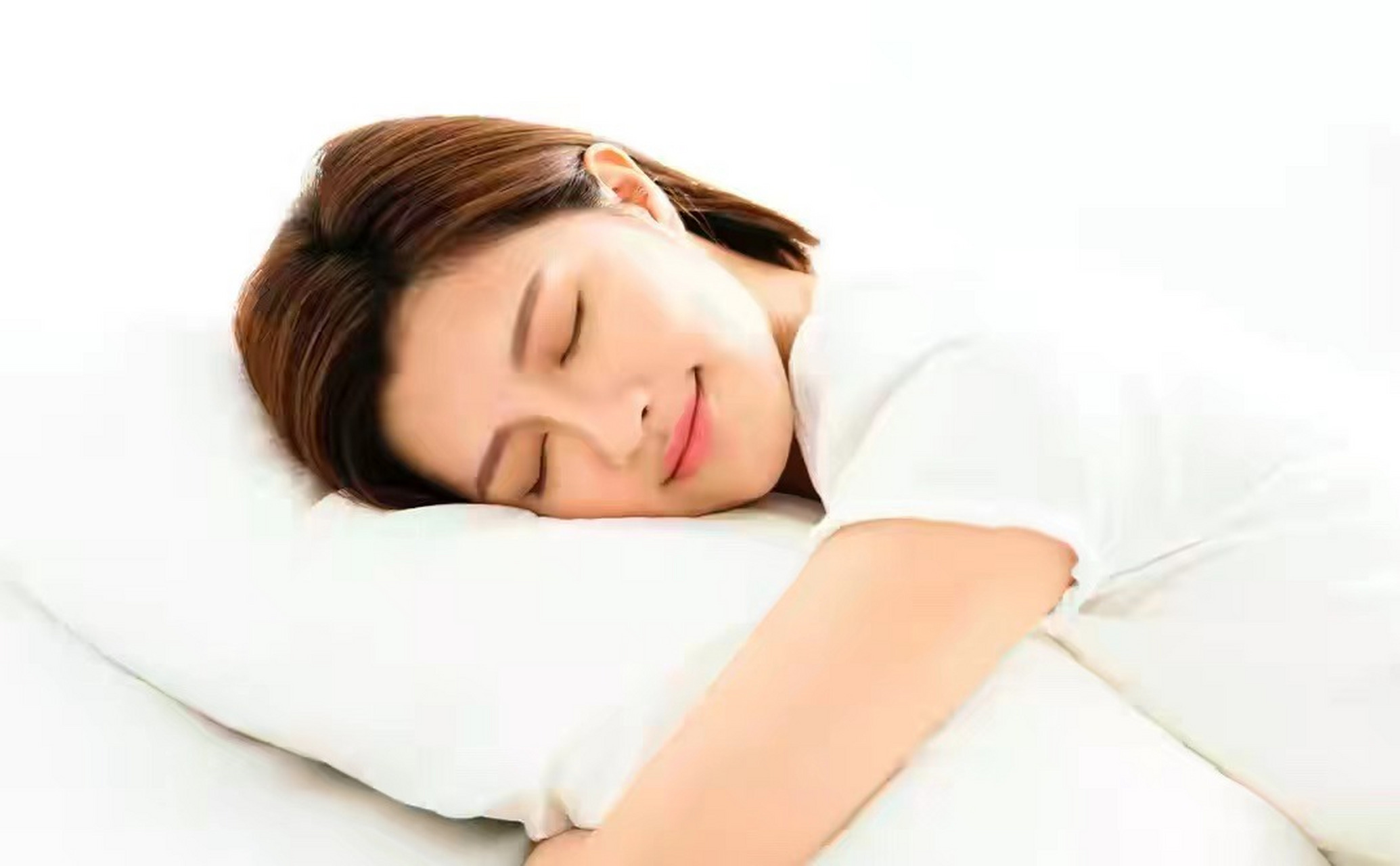 侧卧睡觉的危害 侧卧睡觉对于普通的正常人来说,不会对心脏造成太大的