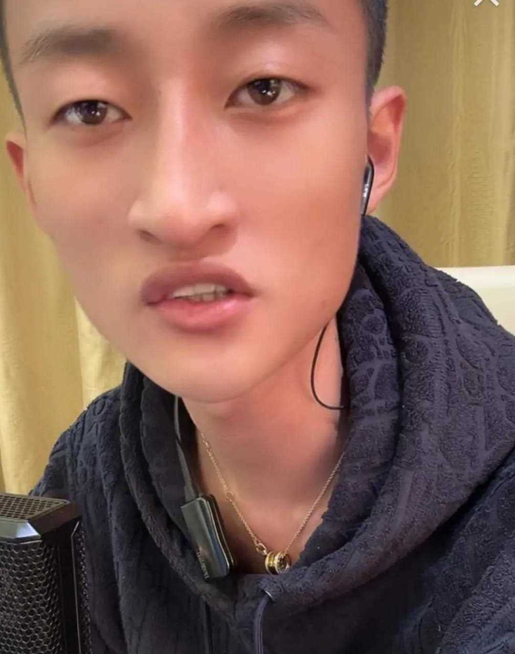 祁天道告诉爹妈团:你儿子的光辉时刻又来了,等再去三亚大东海的!