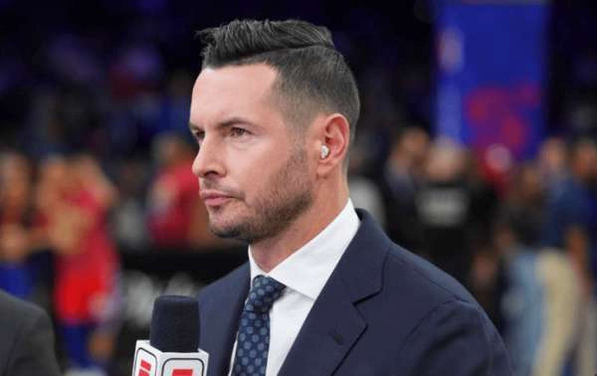 雷迪克是一个备受尊重的球员和领袖,在过去的20年里一直坚持自己的