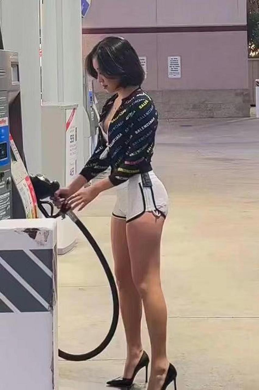 加油站的美女这么漂亮的吗