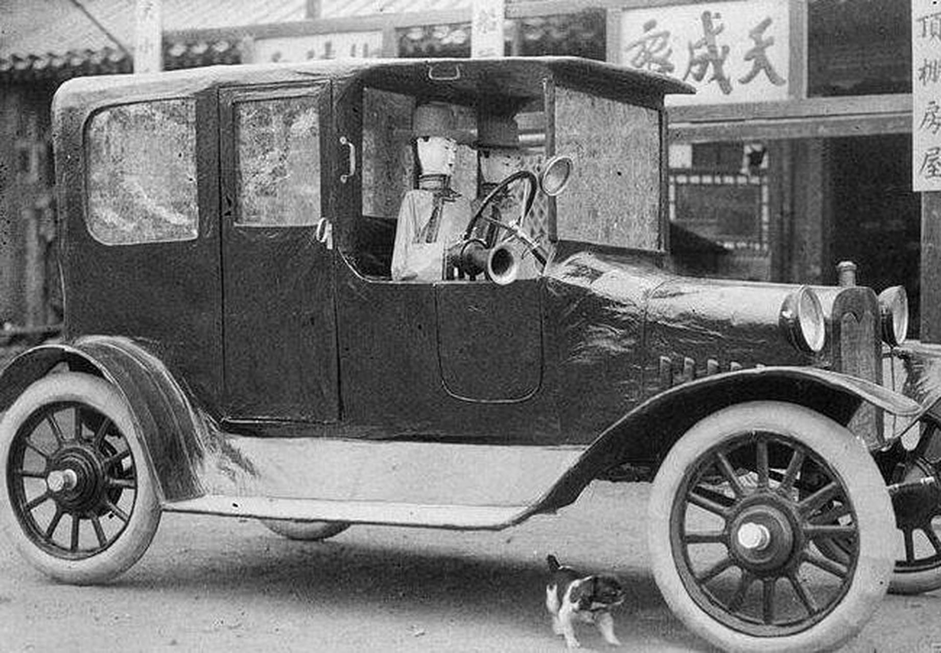 民国十年,端郡王载漪在西北地区流浪了20多年回京,却遇上了一件有趣的