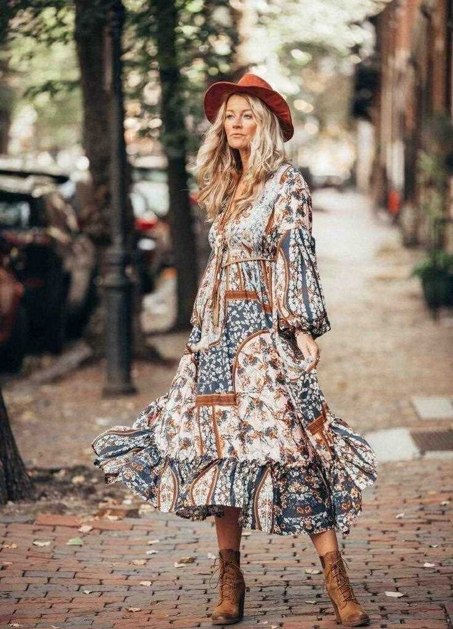 目前增长最快的服装风格之一是波西米亚风格.