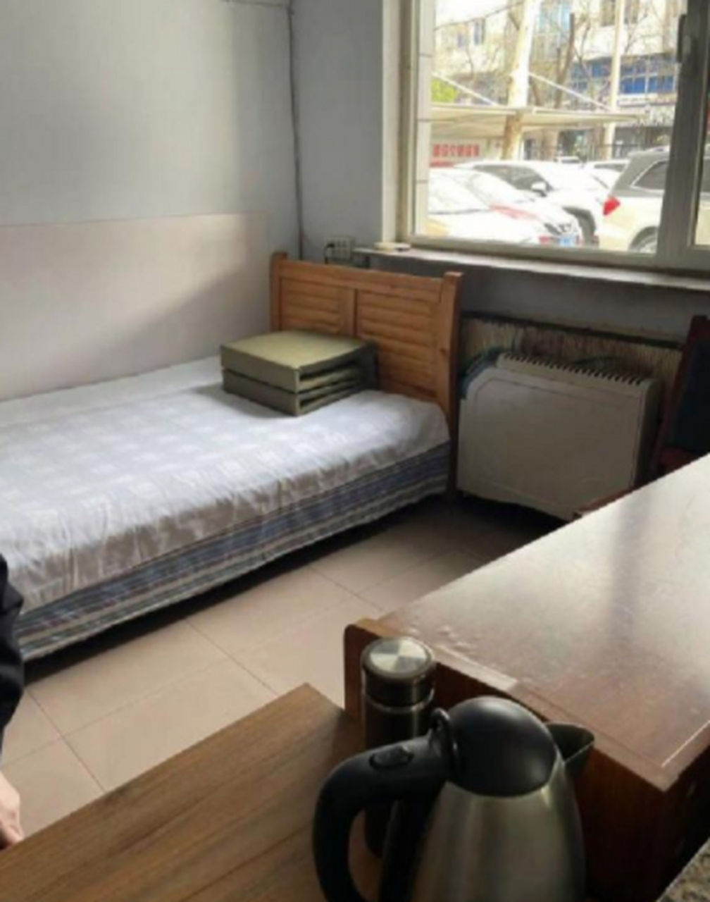 今天看到保安休息室,惊呆我了! 现在门卫的内务要求都这么高了吗