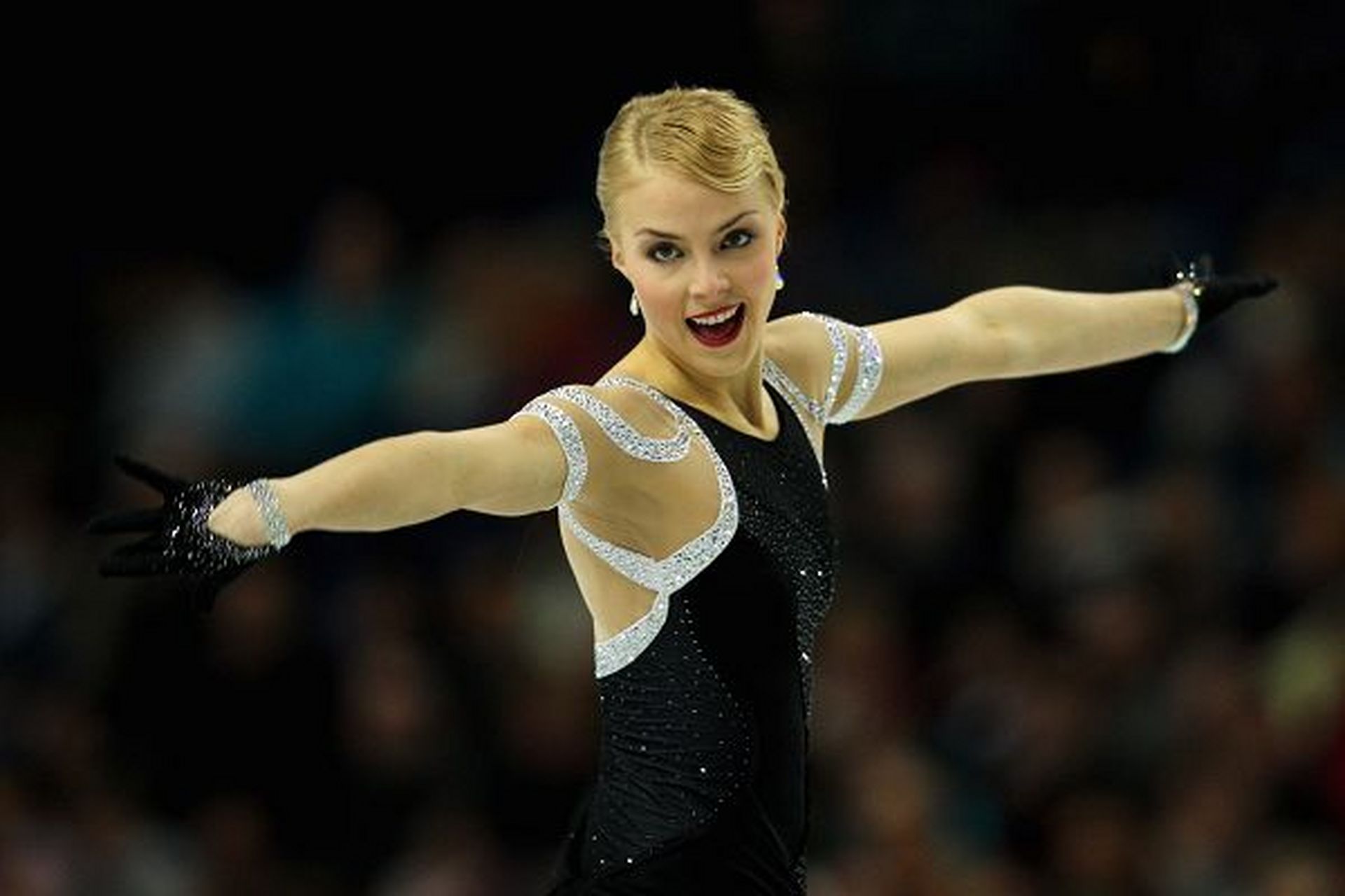 体坛十大美女:基拉-科尔皮,芬兰花样滑冰运动员,身高168厘米,体重58