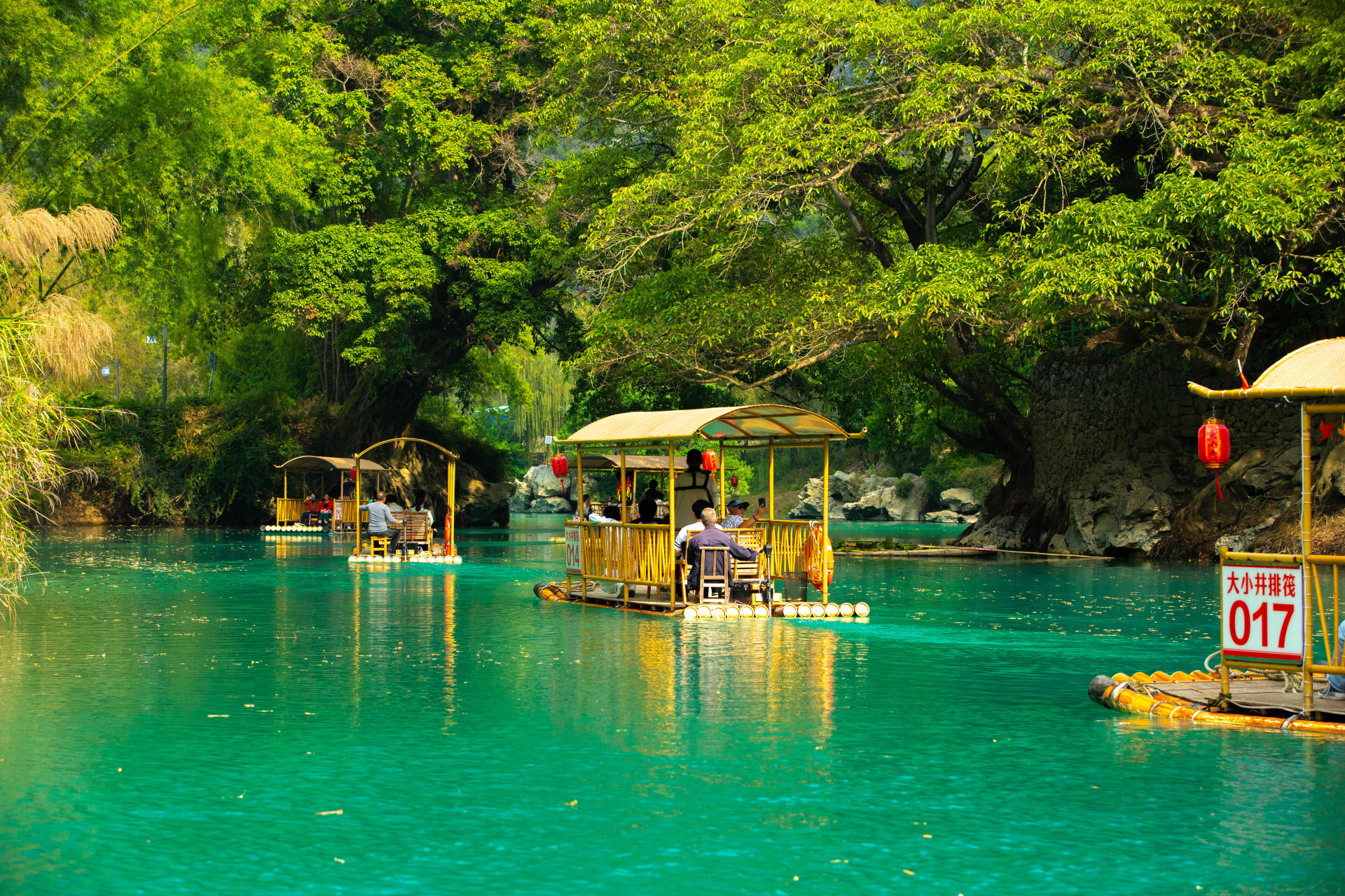 贵州罗甸大小井,是典型的喀斯特地貌,被誉为"天下奇洞"和"东方洞穴