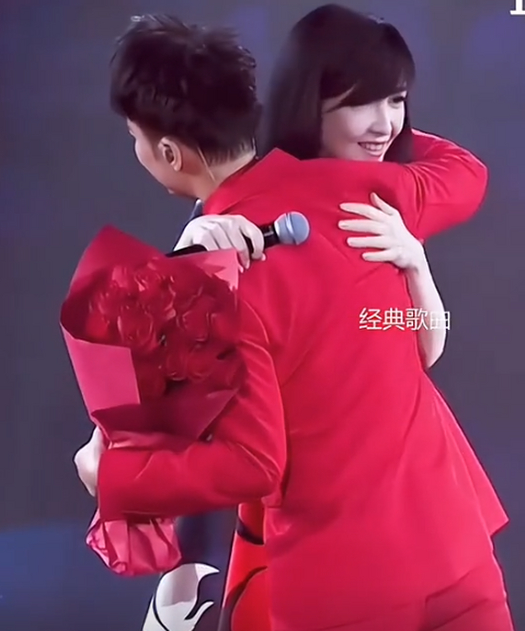 就算再过30年,李克勤的眼里也只有周慧敏,有一些心动,从一开始就注定