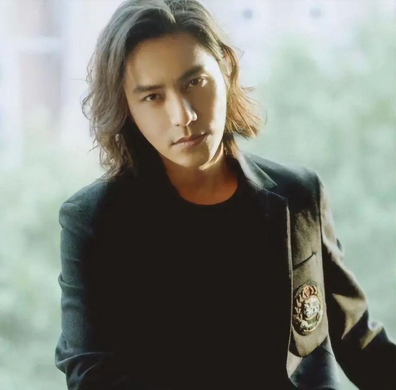 留长发却"不显娘"的男明星之陈坤