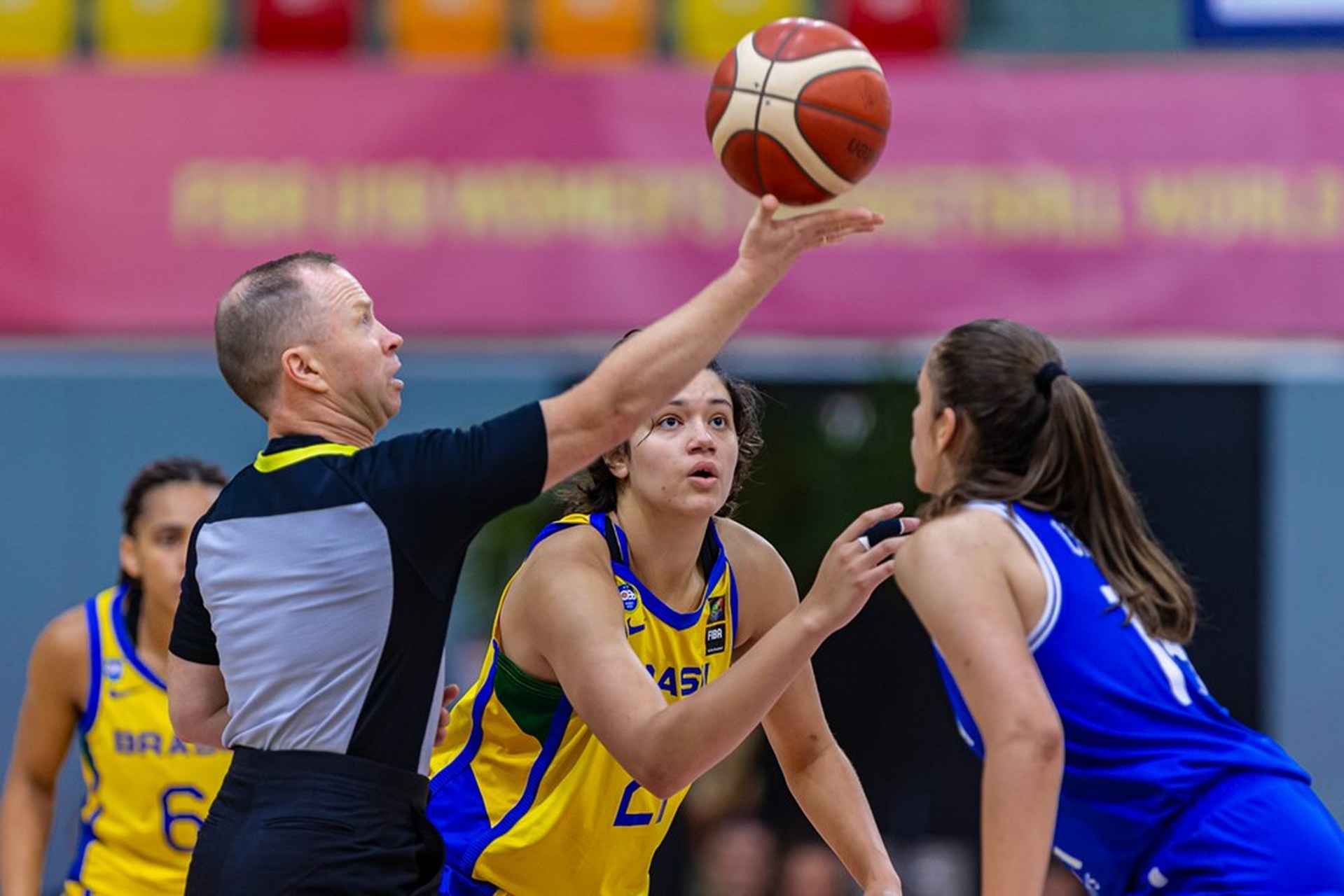 u19女篮世界杯-意大利女篮战胜巴西女篮排名小组第3  北京时间7月18日