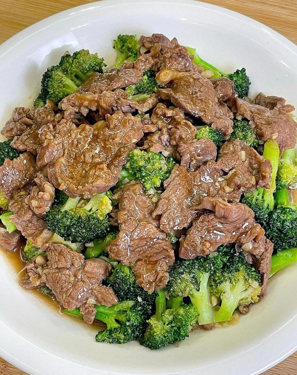 家人们一定要尝尝这个!太爱这个西兰花炒牛肉啦,真的百吃不腻!