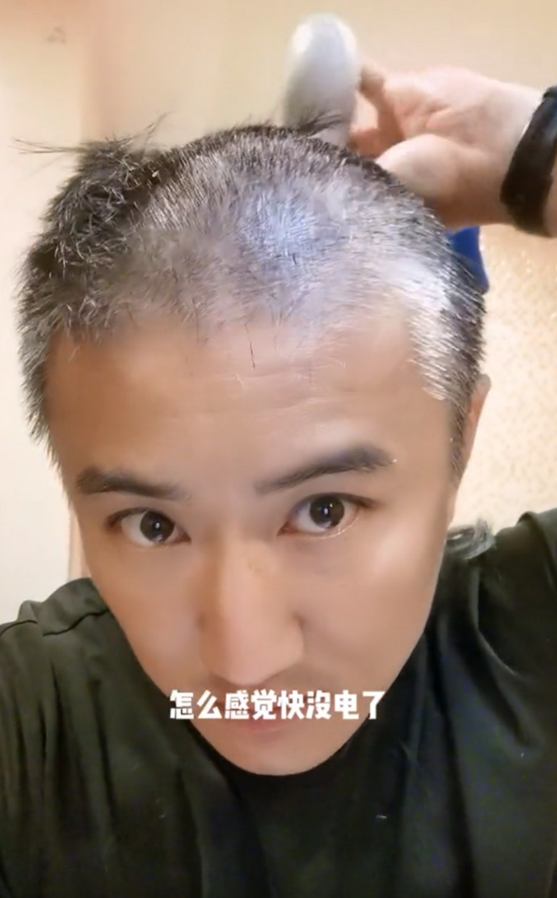 八卦娱乐明星#  知名童星叶静近况,41岁胖60斤头发花白,理发店关门