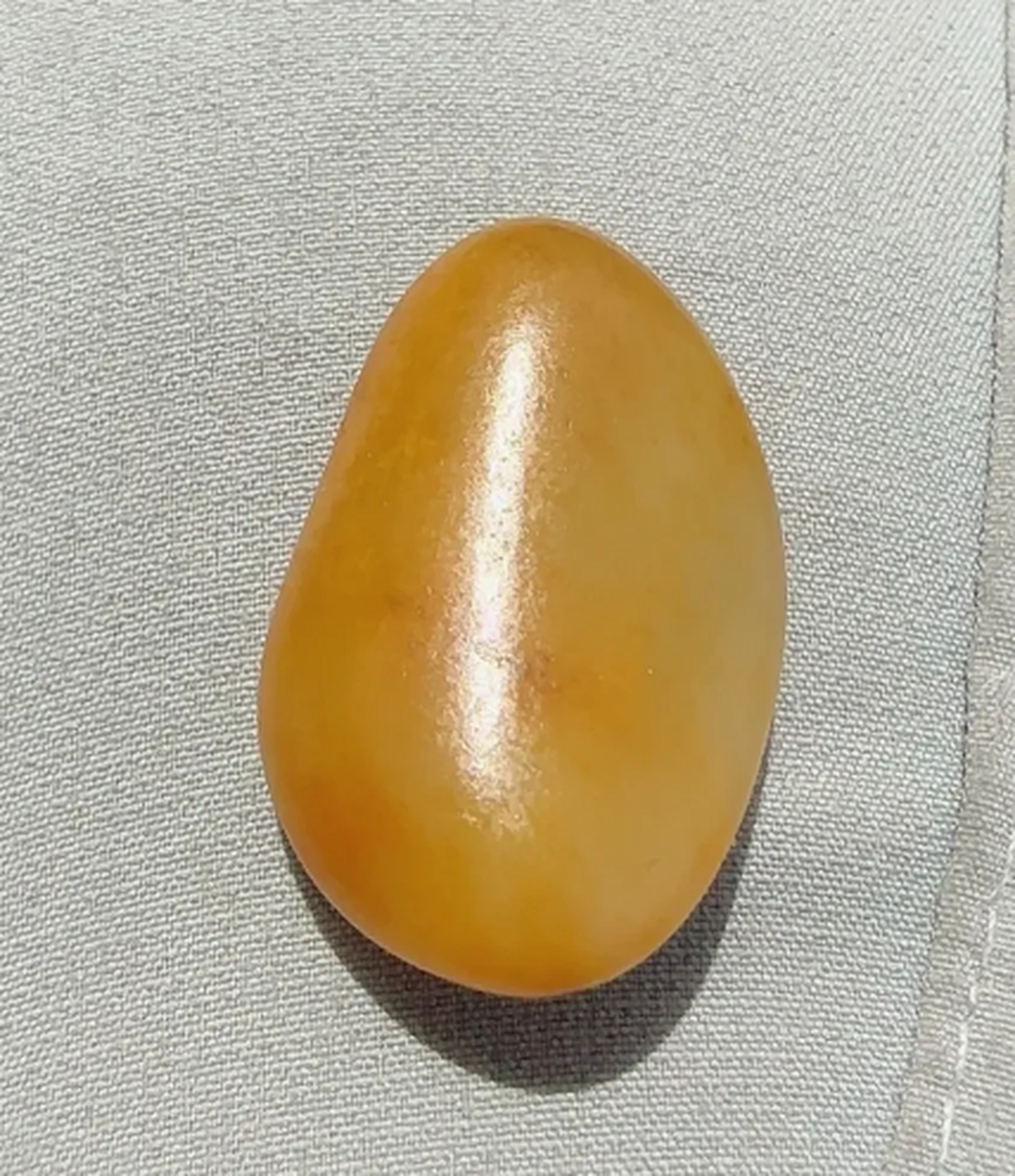 点击头像看直播##和田玉#新疆和田玉籽料原石 真皮真色 洒金皮 蹲籽