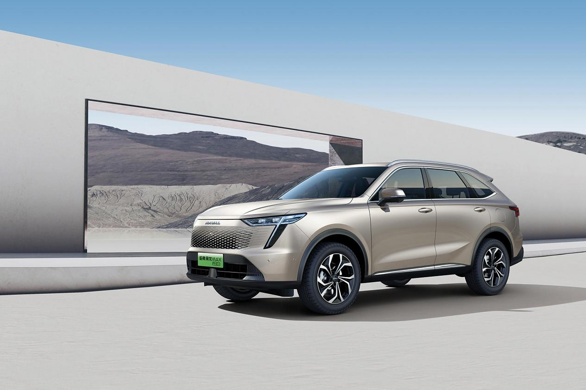 6l/100km,三擎九模的hi4系统很智能】 1,hi4系统由1.