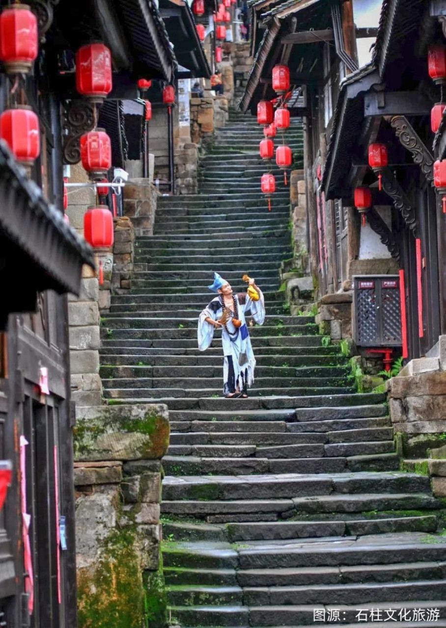 新巴渝十二景之一的西沱古镇入选国家级"非遗旅游小镇",西沱古镇位于