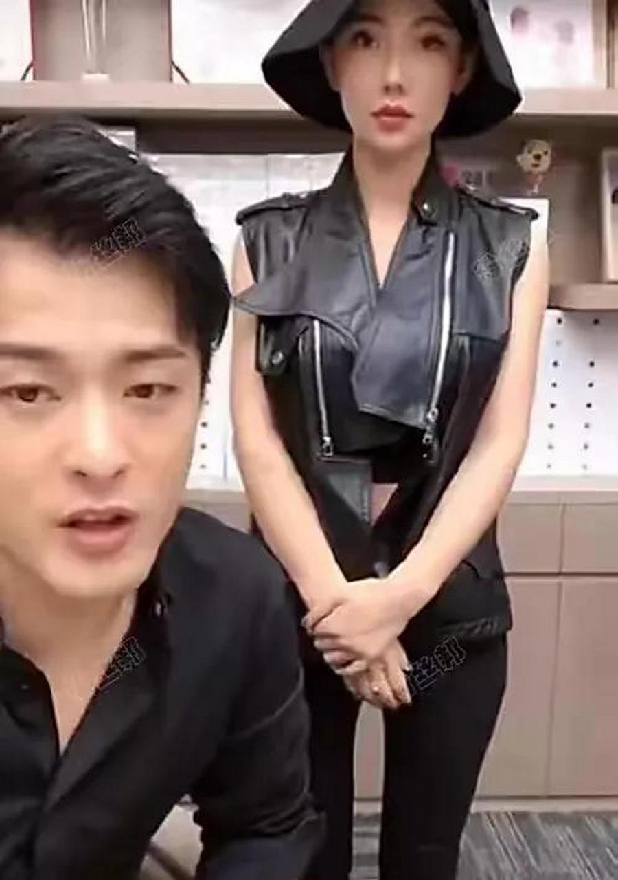 gif创作人# 辛巴徒弟,又摊事了!