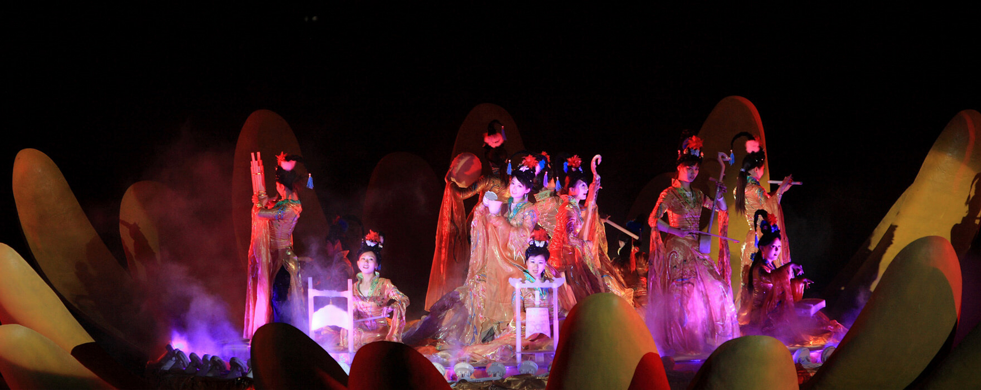 《大宋·东京梦华》 整个演出运用大量的科技手段,制造出梦幻的效果