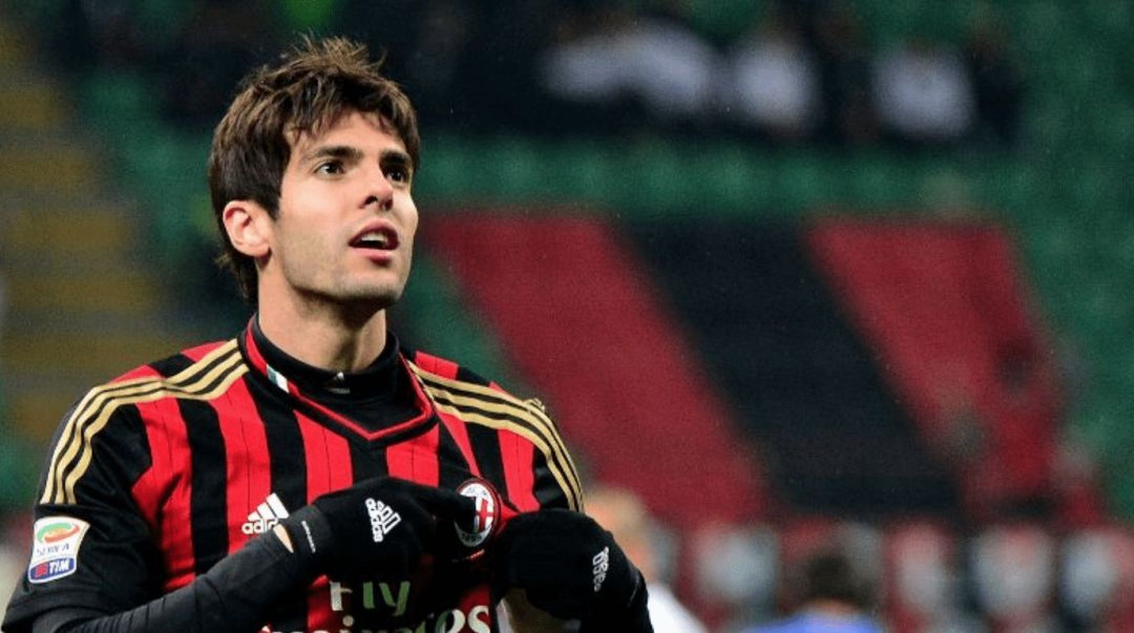 #足球# 里卡多·伊泽克森·多斯·桑托斯·雷特昵称卡卡,前巴西男子足