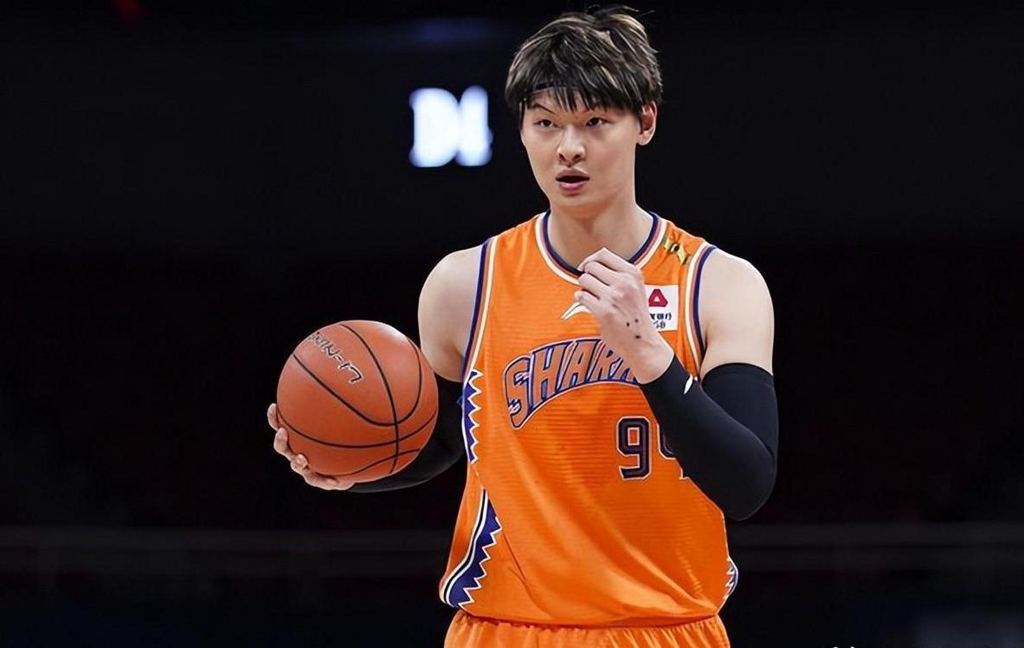 cba消息:上海核心狂砍25分,余嘉豪胡乱减重 1.