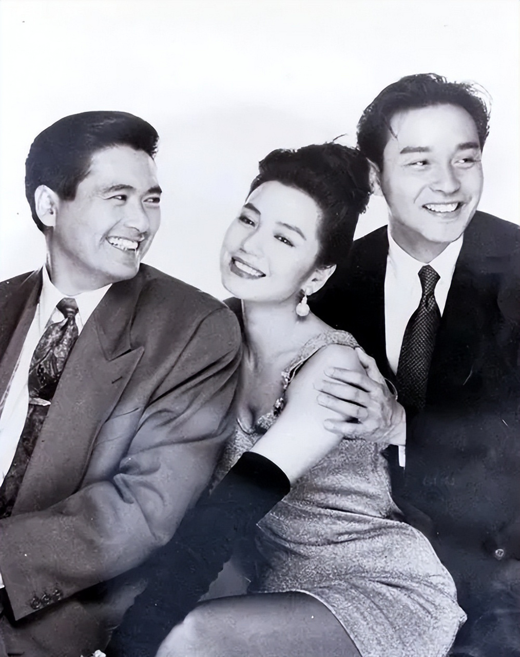 风华绝代,纵横四海.36岁的发哥,35岁的哥哥,31岁的红姑!