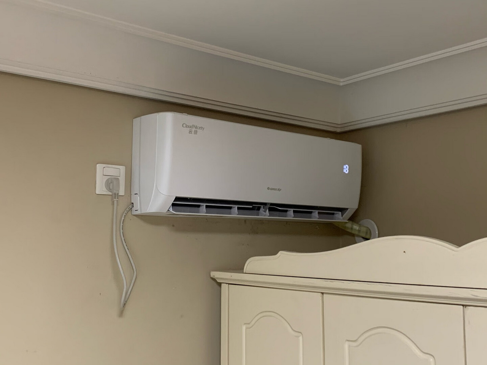 格力(gree)大1匹云佳新一级能效变频冷暖自清洁壁挂式空调挂机kfr