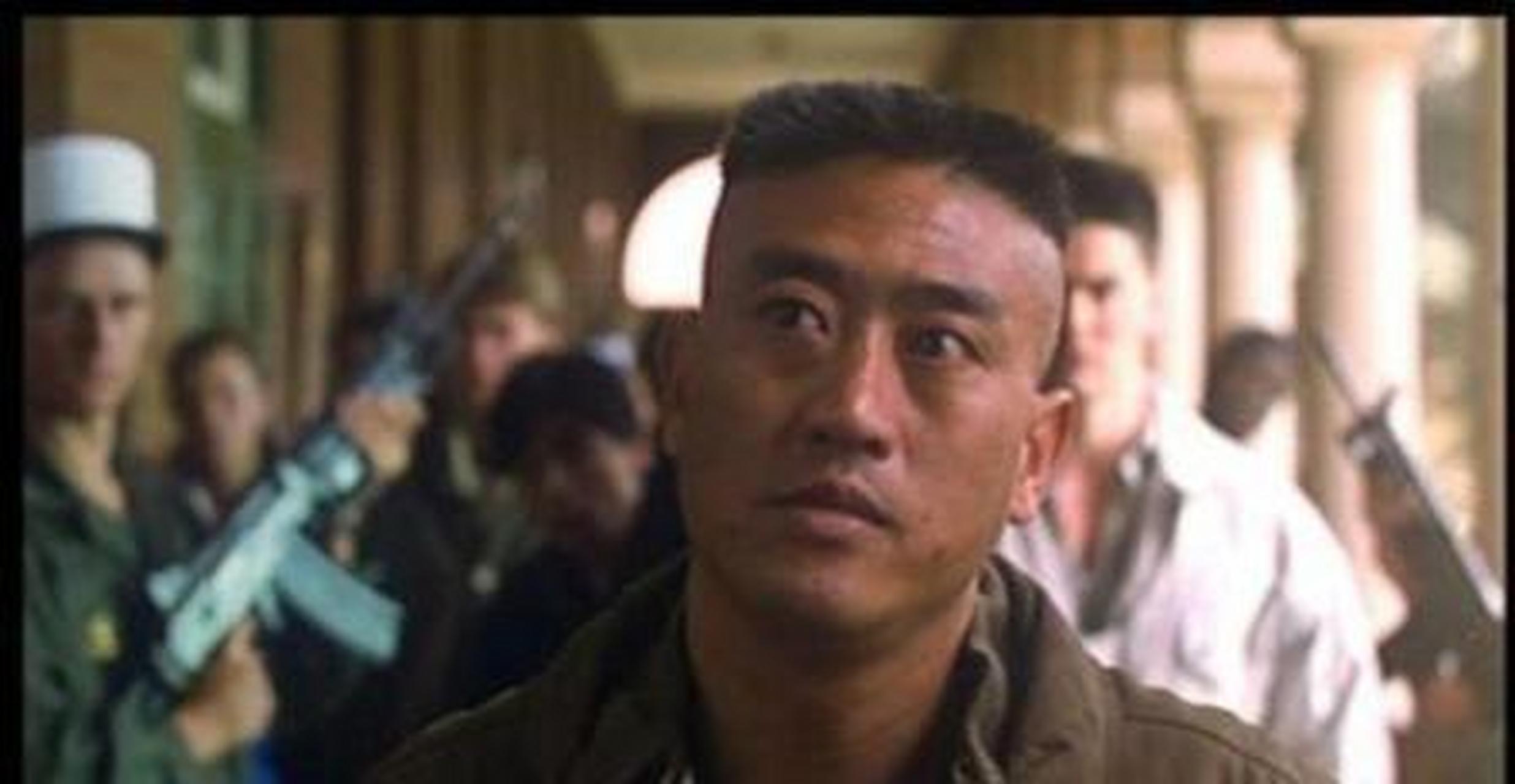 2003年,柯受良因为饮酒过量抢救无效死亡,但家人连办葬礼的钱都拿不