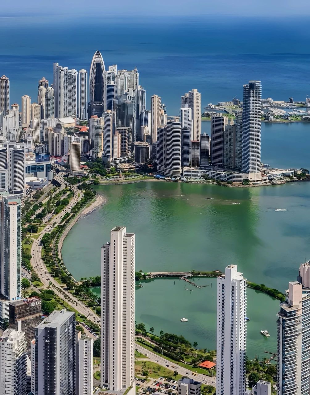 巴拿马首都和最大城市～巴拿马城 巴拿马城,人口175万人,人均gdp为1.