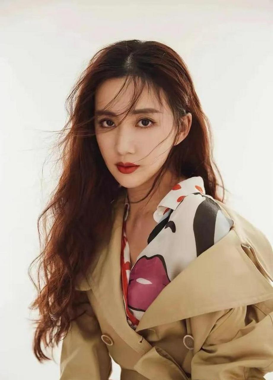 陈欣予:迷人美照写真