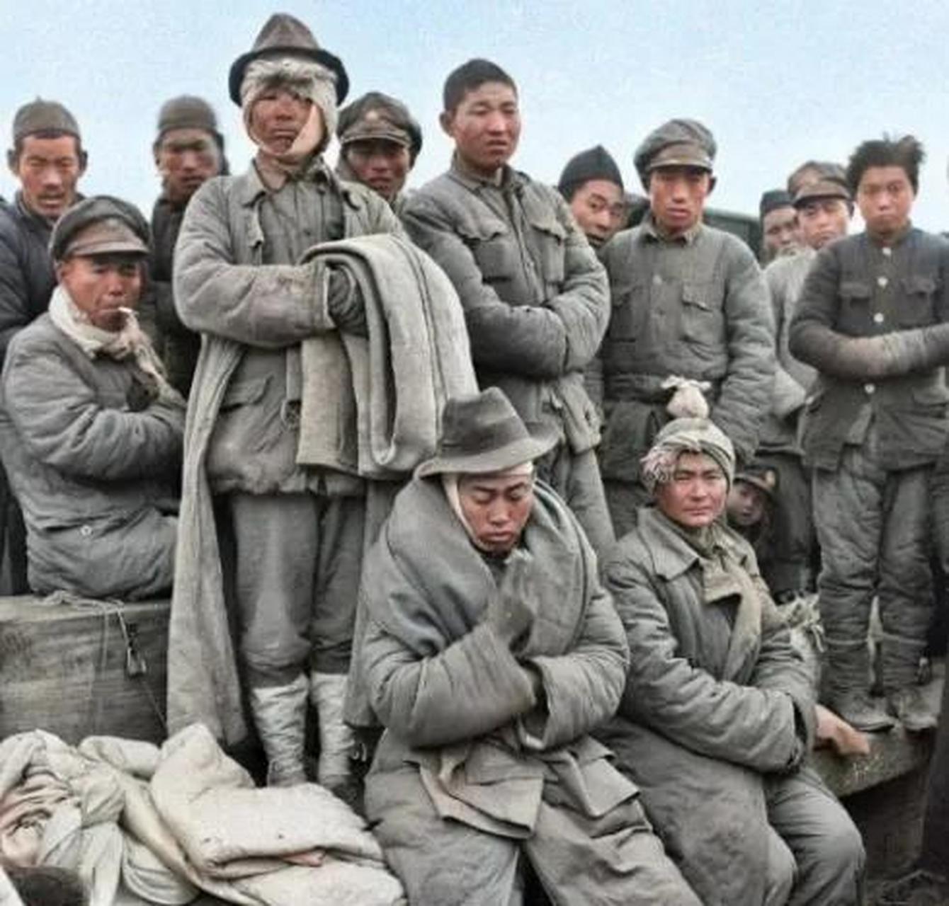 1949年,国军被解放军击败,一组罕见的彩色照片呈现了当时的情景.